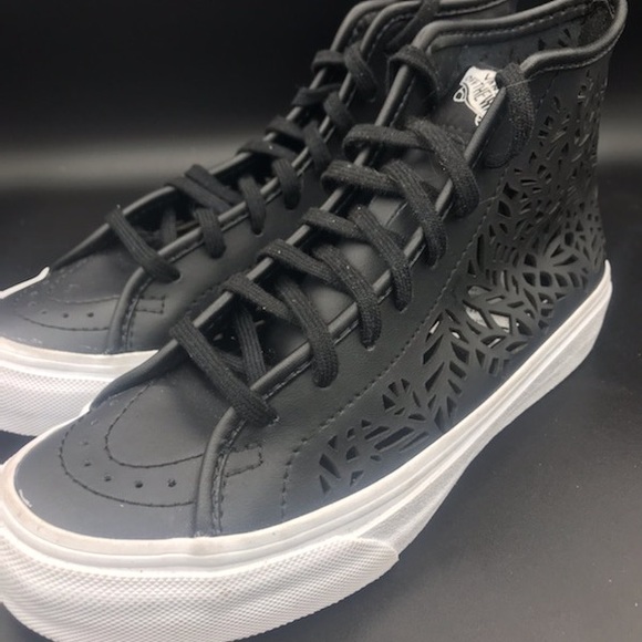 Vans Shoes - Nwob high top leather vans 🌻😻❤️